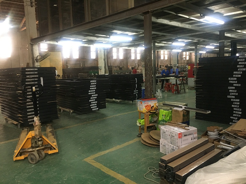 鋁合金門窗10大品牌廠家該如何在門窗市場中占據(jù)有利的市場地位？